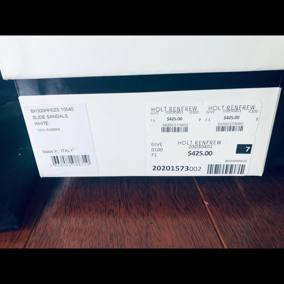 GIVENCHY SLIDES- Men’s size 7 (Women’s 9) - Picture 5 of 5